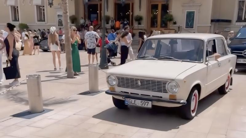  (VIDEO) Un VAZ din Moldova face senzație pe străzile din Monaco: Imaginile, virale pe rețele