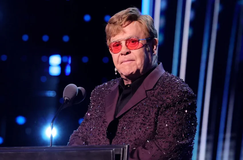  Elton John și-a pregătit înmormântarea. Ce vrea artistul să rămână scris pe piatra sa funerară