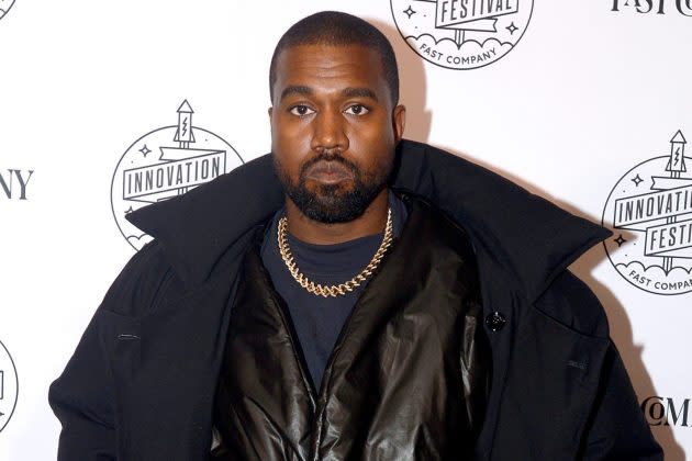  Kanye West anunţă că a fost diagnosticat cu autism. Anterior, se credea că suferă de tulburare bipolară