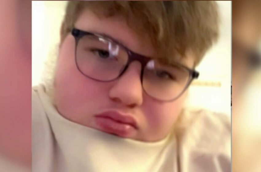  Credeau că fiul lor a murit într-un accident și se pregăteau de înmormântare, dar tânărul a „înviat” la spital