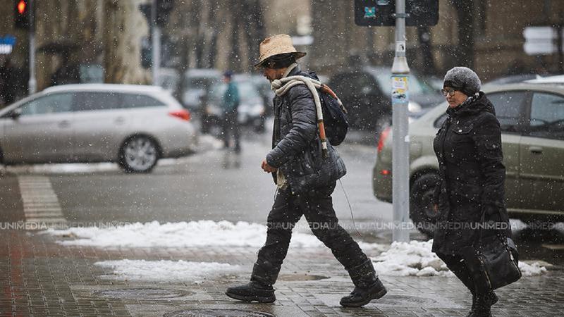  Iarna își face de cap: Meteorologii au emis un nou Cod Galben de polei și ghețuș, pentru următoarele 3 zile