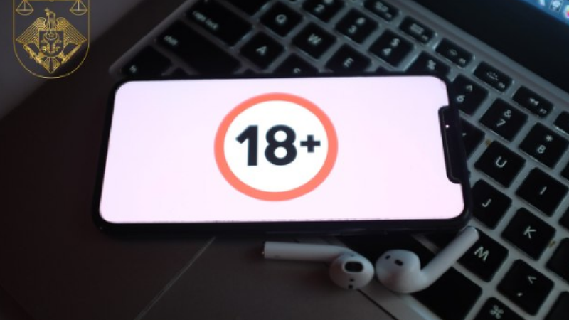  Caz șocant în Moldova: Doi copii, bătuți și filmați în timp ce erau abuzați sexual de un tânăr. Individul, condamnat