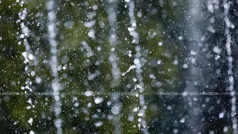  Vreme rece și capricioasă astăzi: Meteorologii anunță ninsori și ploi înghețate în mai multe regiuni ale țării