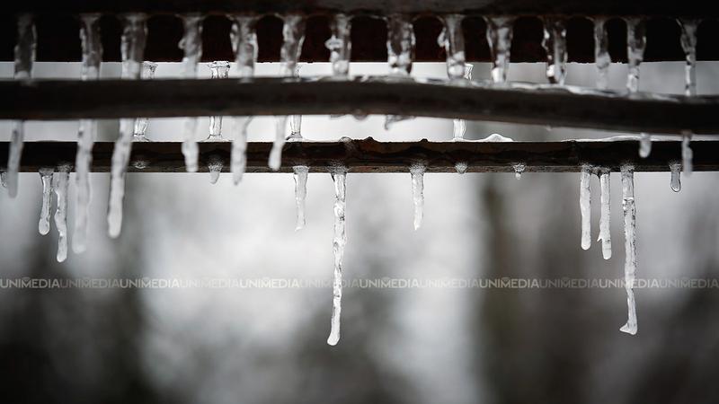  Vreme predominant noroasă și frig astăzi: Meteorologii prognozează ninsori spre seară