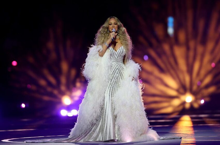  Mariah Carey, criticată dur la deschiderea Jocurilor Olimpice de iarnă. „Se uită în gol, plictisită de moarte”