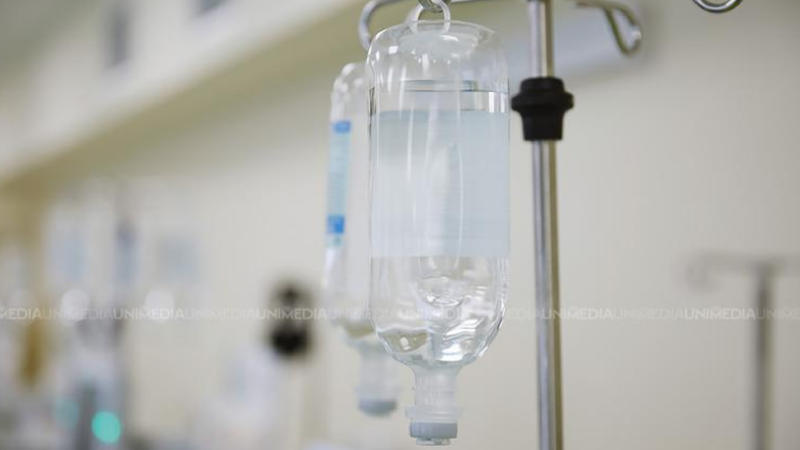  Un copil de un an, internat în stare gravă, după ce a fost resuscitat în urma unui înec la domiciliu: A fost sesizată Poliția