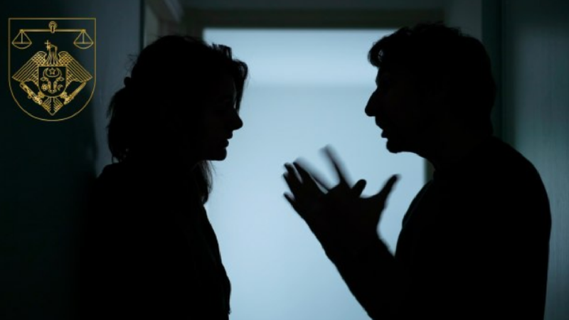  „Încă n-ai murit?” O femeie a fost înjunghiată de concubinul său drogat, din gelozie: Instanța l-a condamnat la pușcărie