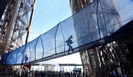  (FOTO) O nouă atracție turistică la Turnul Eiffel. Până când poate fi vizitată