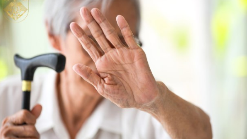  O pensionară din nordul țării, bătută cu ciocanul în cap de un bărbat care a încercat să o violeze: Individul, condamnat la 11 ani de pușcărie