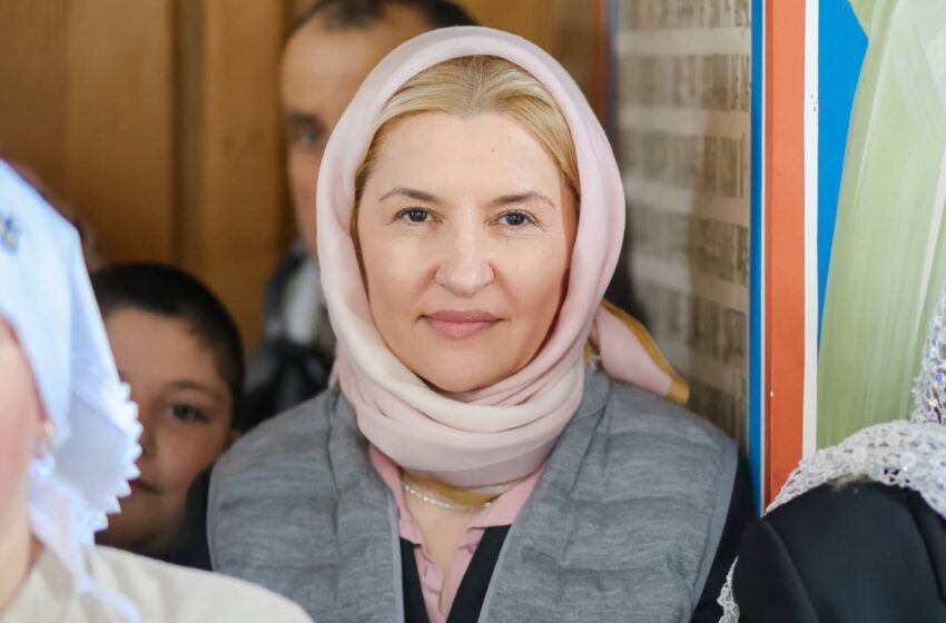  (FOTO) Irina Vlah, la Festivalul „Șezătoarea-i pe Hîrtop!”: „Oameni buni, frumusețea tradițiilor noastre și ospitalitate”