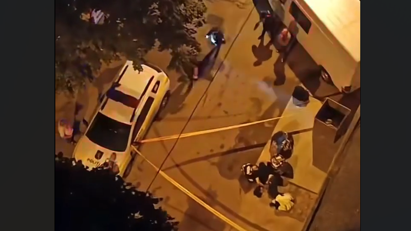  (VIDEO) A ieșit din bloc și a căzut brusc la pământ: Un bărbat a murit subit, într-o curte de la Ciocana