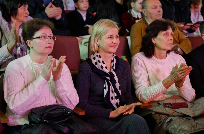  (FOTO) Irina Vlah, la Festivalul „Victoria – una pentru toți”: Un concert minunat!