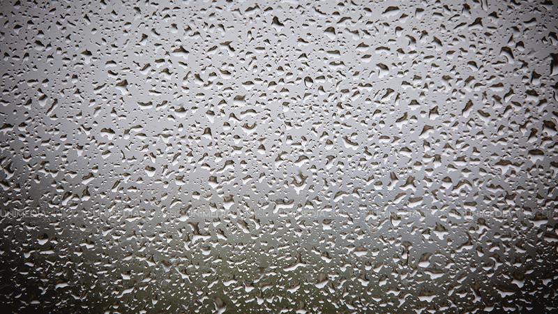  Cod galben de ploi puternice, însoțite de descărcări electrice, anunțat în Moldova: Când intră în vigoare alerta