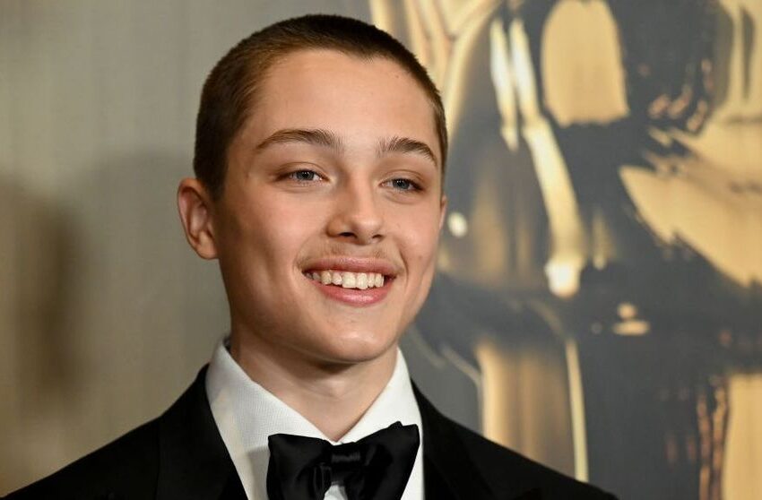  O nouă lovitură pentru Brad Pitt în scandalul cu Angelina Jolie. Decizia luată de Knox, fiul lor, înainte de a face 18 ani: „Jolie rămâne, Pitt dispare”