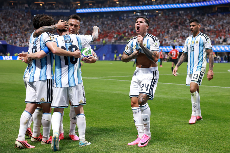  (FOTO) Argentina – Egipt 3-2: Campioana mondială s-a calificat în sferturi, după un meci de poveste. „Ce meci!”