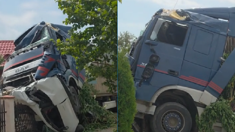  (VIDEO) Prăpăd în România. Un TIR din Moldova a intrat în două gospodării și a avariat mai multe mașini: Una dintre case, distrusă