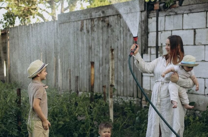 (VIDEO) Maria Karapa, alungată dintr-un apartament din Chișinău pentru că are trei copii: „Nu înțeleg ce e cu toată discriminarea asta”