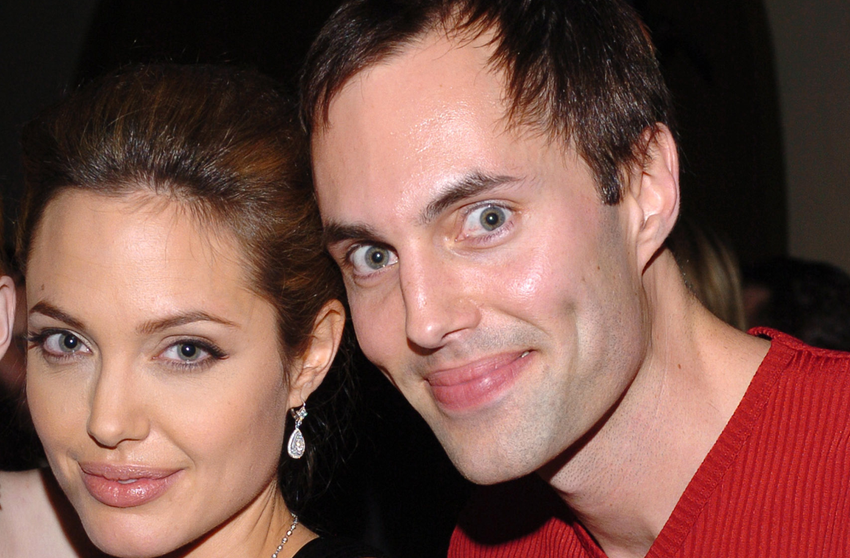  La 53 de ani, fratele Angelinei Jolie a dezvăluit că e gay. James Haven a divorțat de soția lui după 15 zile de la nuntă: „Acum sunt liber”
