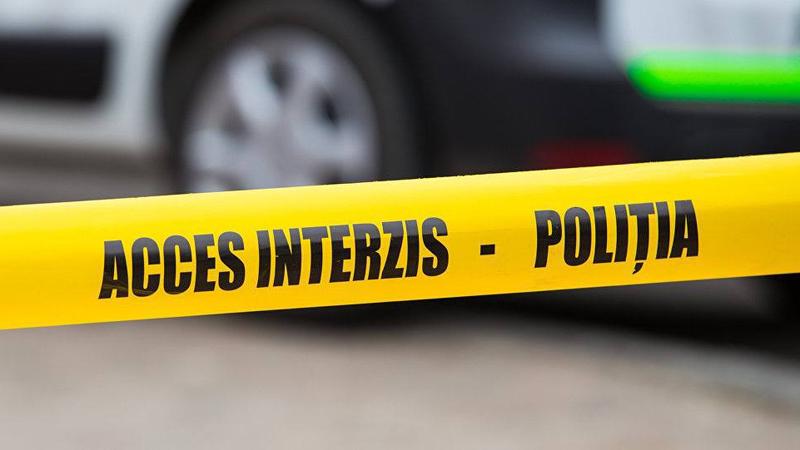  Un bărbat și-a împușcat soția în timpul unui conflict, apoi s-a sinucis, la Criuleni: Cadavrele, depistate de fiica acestora de 15 ani