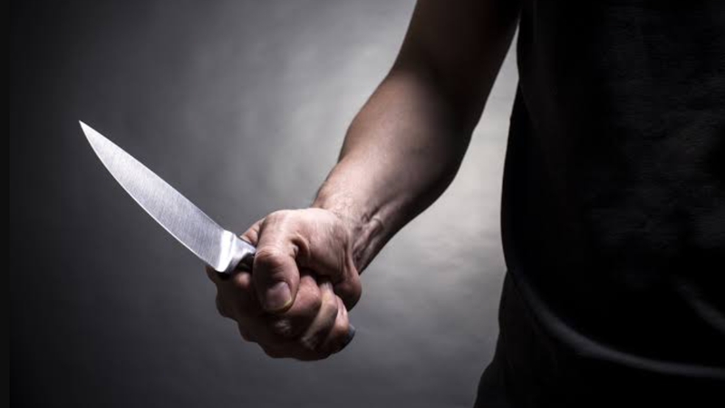  Și-a înmormântat tatăl, apoi a fost ucisă de propriul iubitul: O femeie din capitală, înjunghiată cu cruzime și lăsată să zacă o zi cu răni. Făptașul, condamnat