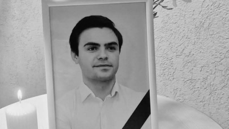  „Dragul mamei, astăzi trebuia să mergi pe holurile Ministerului…” Gheorghe Gheorghiță, angajatul înecat în Bulgaria, va fi condus vineri pe ultimul drum. Unde își pot lua rămas-bun apropiații