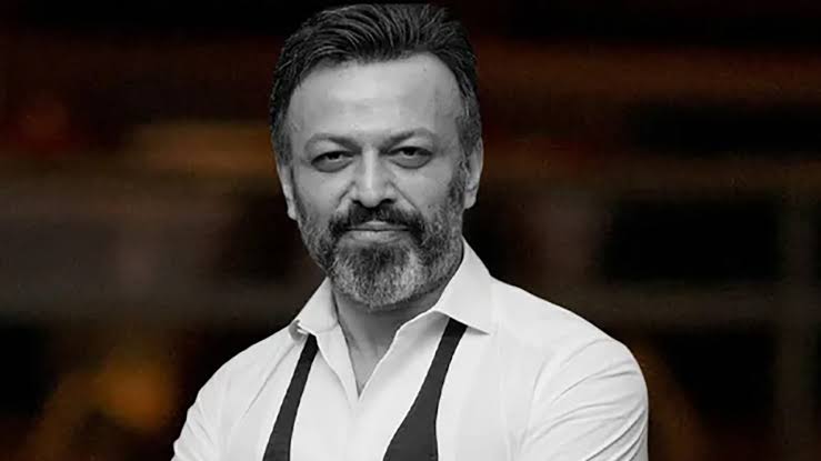  (VIDEO) Serhat Kılıç a murit la 51 de ani. Actorul turc a fost găsit fără viață în locuința sa. Ce au descoperit anchetatorii