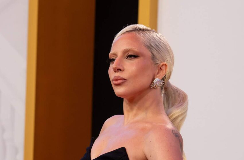  Lady Gaga a apelat la o mamă surogat pentru a-și naște fiica. Vedeta s-ar confrunta cu probleme de sănătate