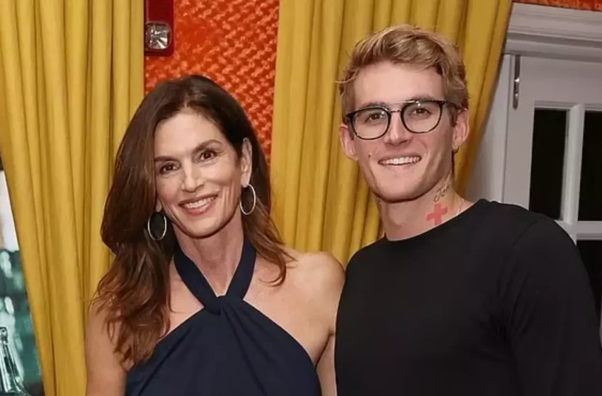  Presley Gerber, fiul supermodelului Cindy Crawford, a murit la 27 de ani într-un centru de dezintoxicare
