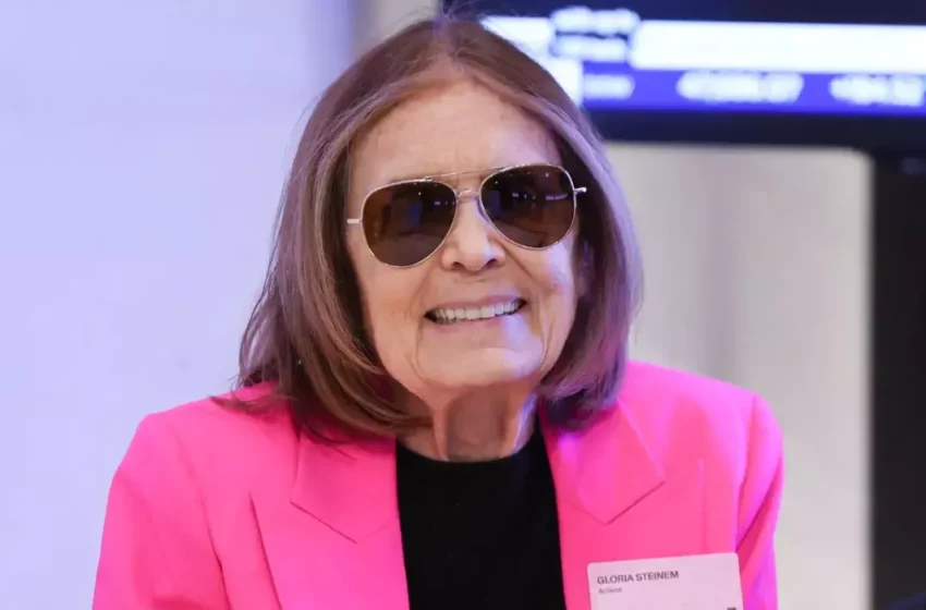 A murit scriitoarea şi jurnalista Gloria Steinem, o legendă a feminismului. Avea 92 de ani