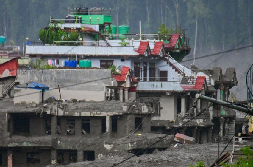  Bilanțul viiturii devastatoare din Nepal crește dramatic la 1.127 de morţi şi aproape 4.900 de dispăruţi