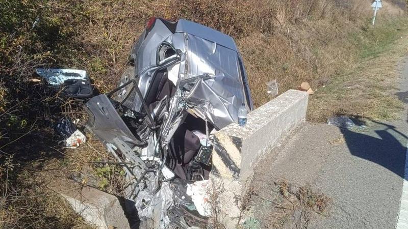  (FOTO) O delegație din Moldova, implicată într-un accident grav în județul Vaslui: O femeie a murit, iar printre răniți ar fi și soția ministrului Culturii