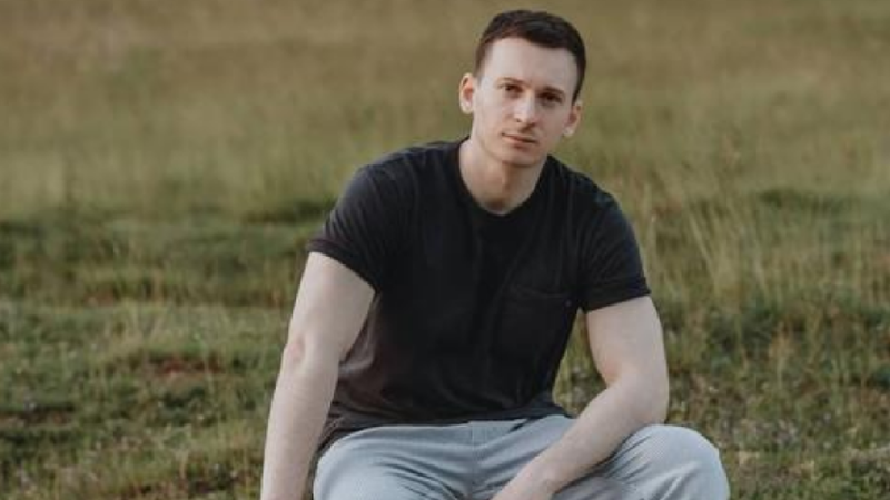 Denis Roabeș, solistul trupei The Motans, dezvăluiri despre viața de tată: Ce regret are artistul