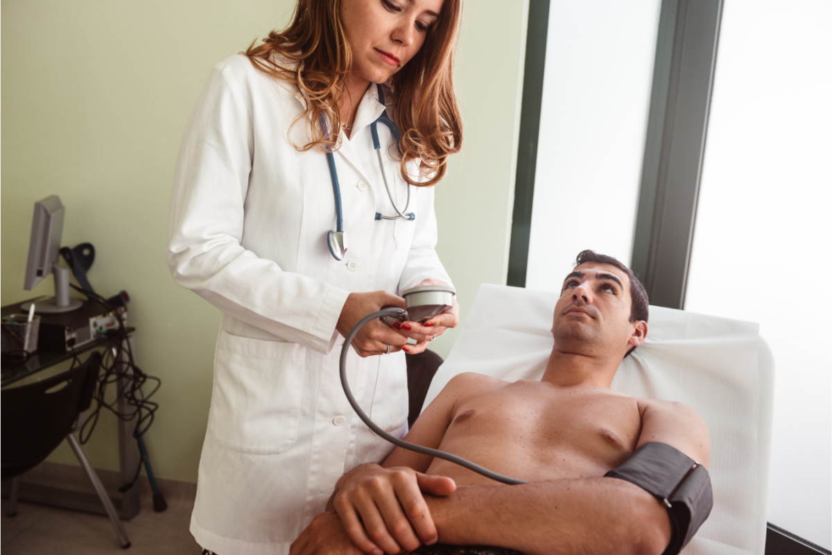 Hypertension artérielle : comment bien prendre sa tension ?