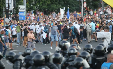 Proiect USR: Jandarmii care comit abuzuri nu se pot ascunde sub uniformă