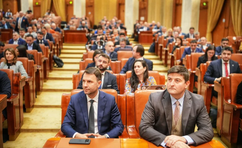 USR: Prin legea care blochează listarea companiilor de stat, alianța PSD-AUR nu apară interesele României, ci sinecurile PSD