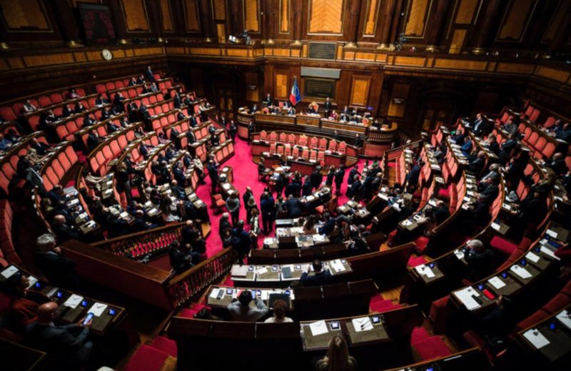 Grandi manovre in Senato
