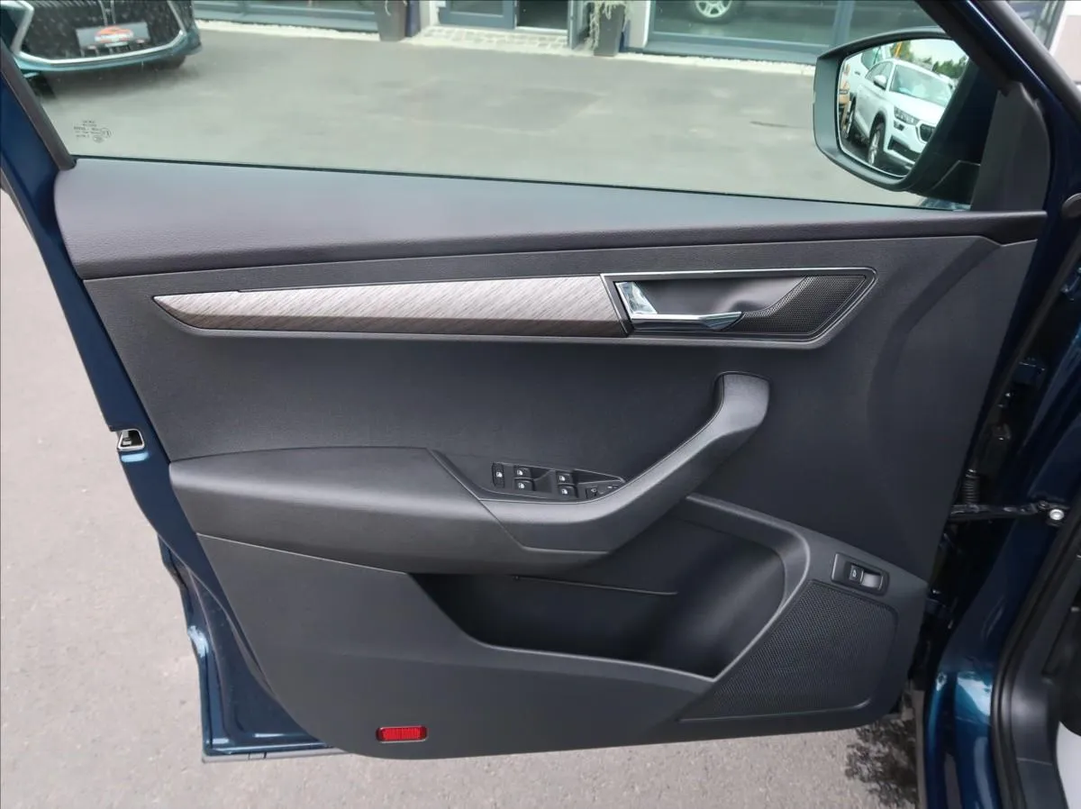 cars/3772/car_23.jpg