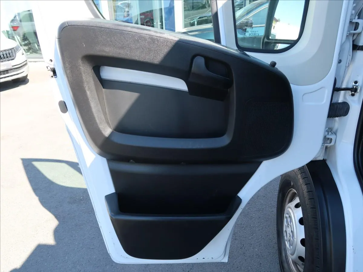 cars/3735/car_27.jpg