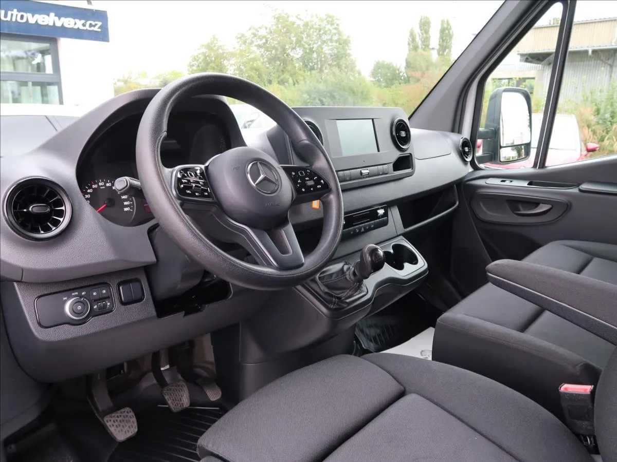 cars/3308/car_8.jpg