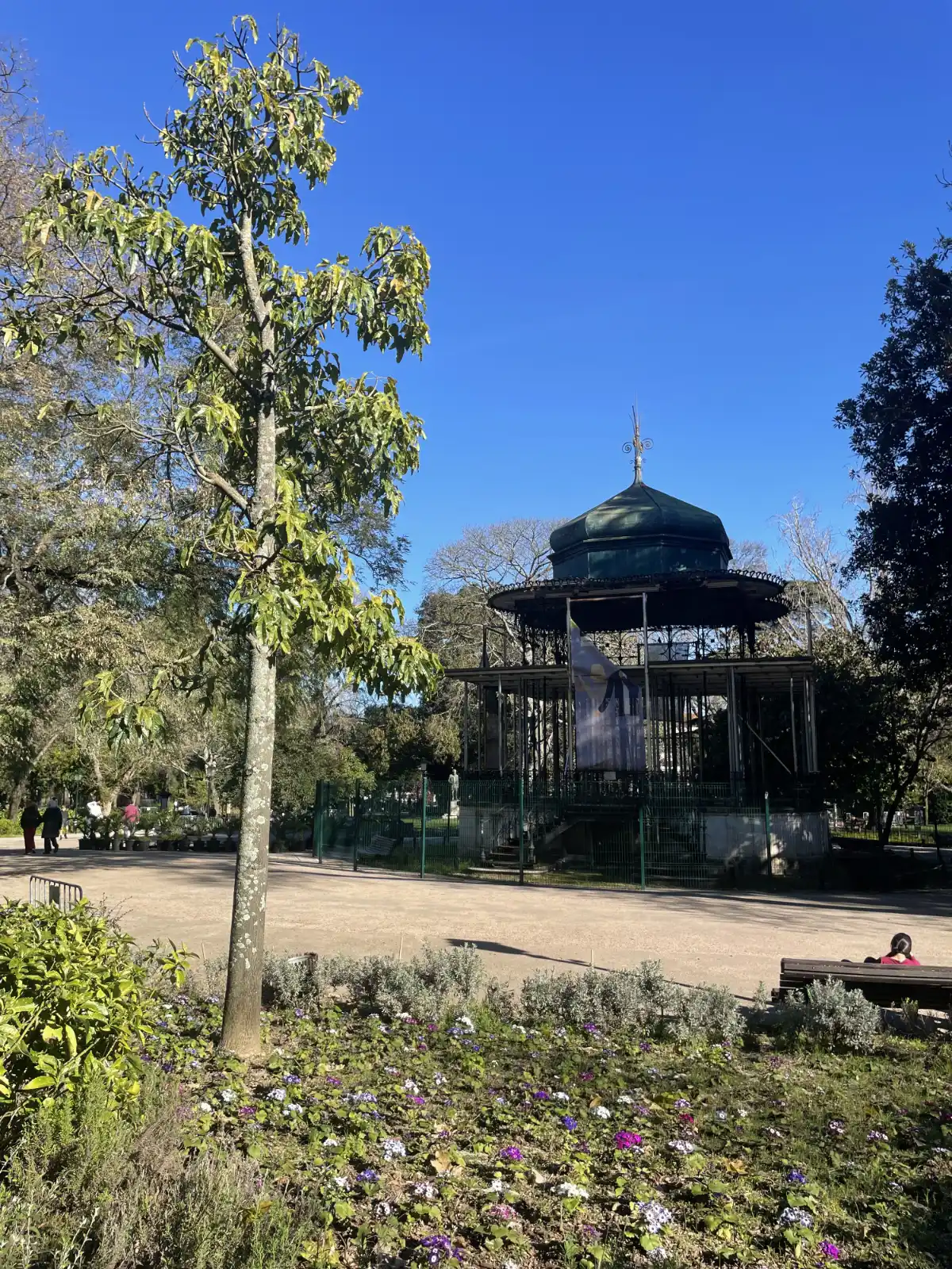 lisbon-jardim-estrela-bandstand-k2d8b5.webp
