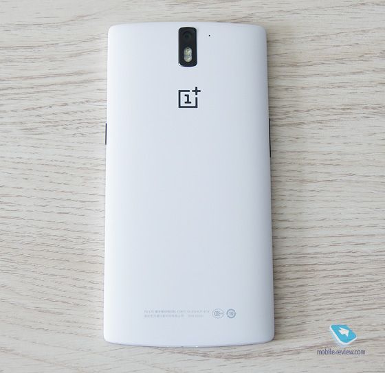 Review smartphone OnePlus One 