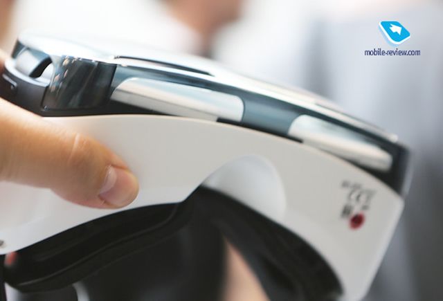 Virtual reality glasses Samsung Gear VR - toy or? ..