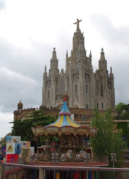 Where tasty and cheap eat in barcelona attractions