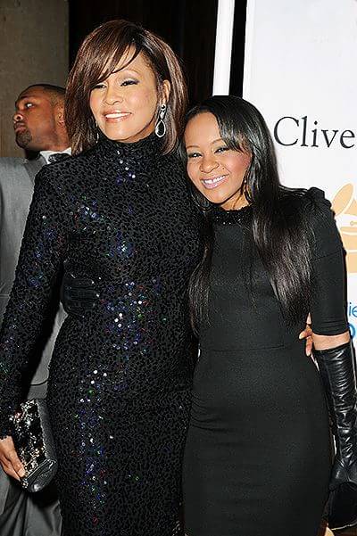 Daughter of Whitney Houston is in an induced coma