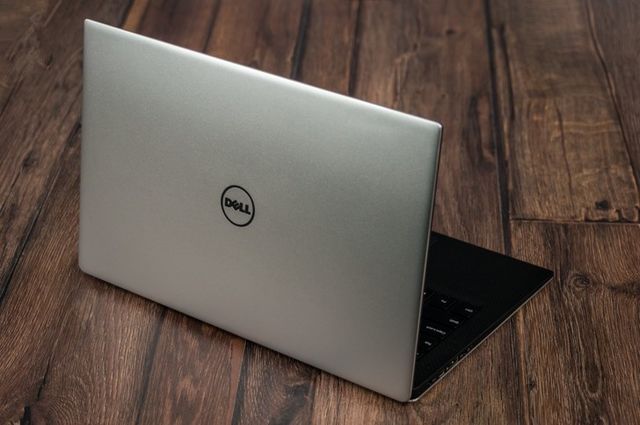 Review Dell XPS 13. The notebook lost frames