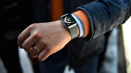 The Apple Watch 2 is already in development, it will be released in 2016