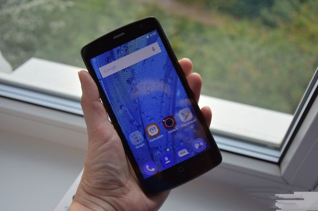 Review ZTE Blade L5: budget smartphone with 5-inch screen