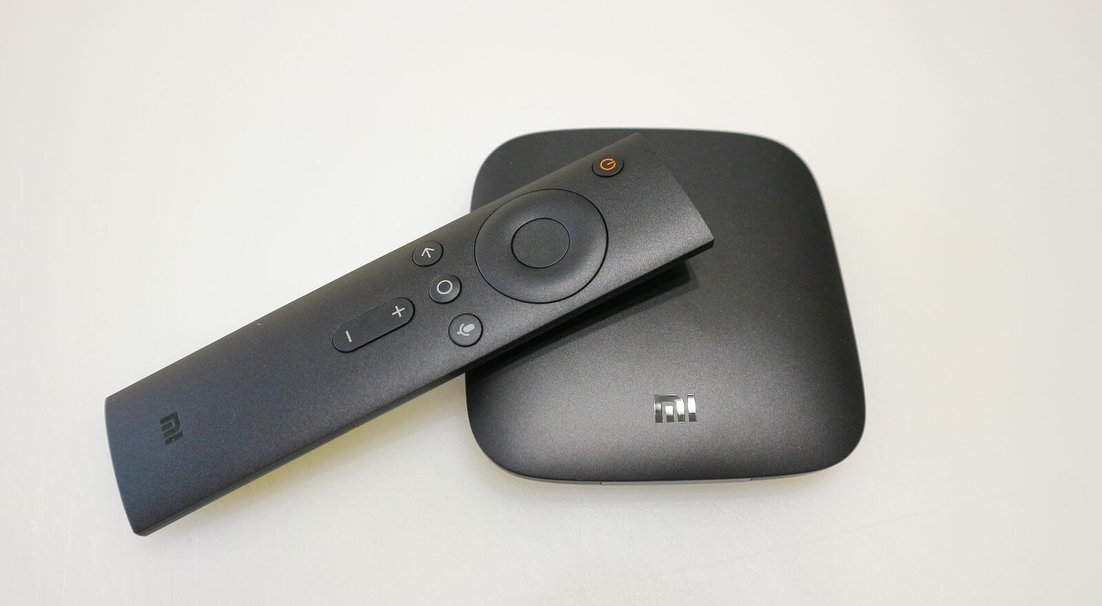 Review Xiaomi Mi Android TV Box: voice control and Android TV 6.0