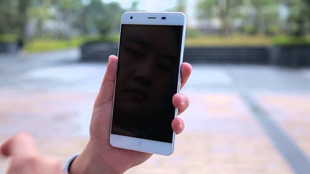 Ulefone Power 3 Preview: Bezel-less, Stylish and long-working Phone