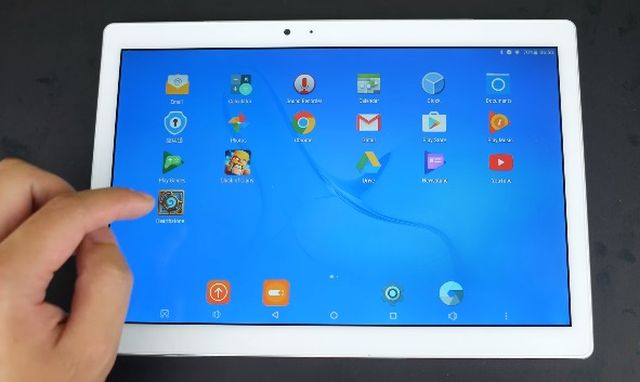 Teclast A10S - 10.1-inch budget tablet in a metal case and 2GB of RAM